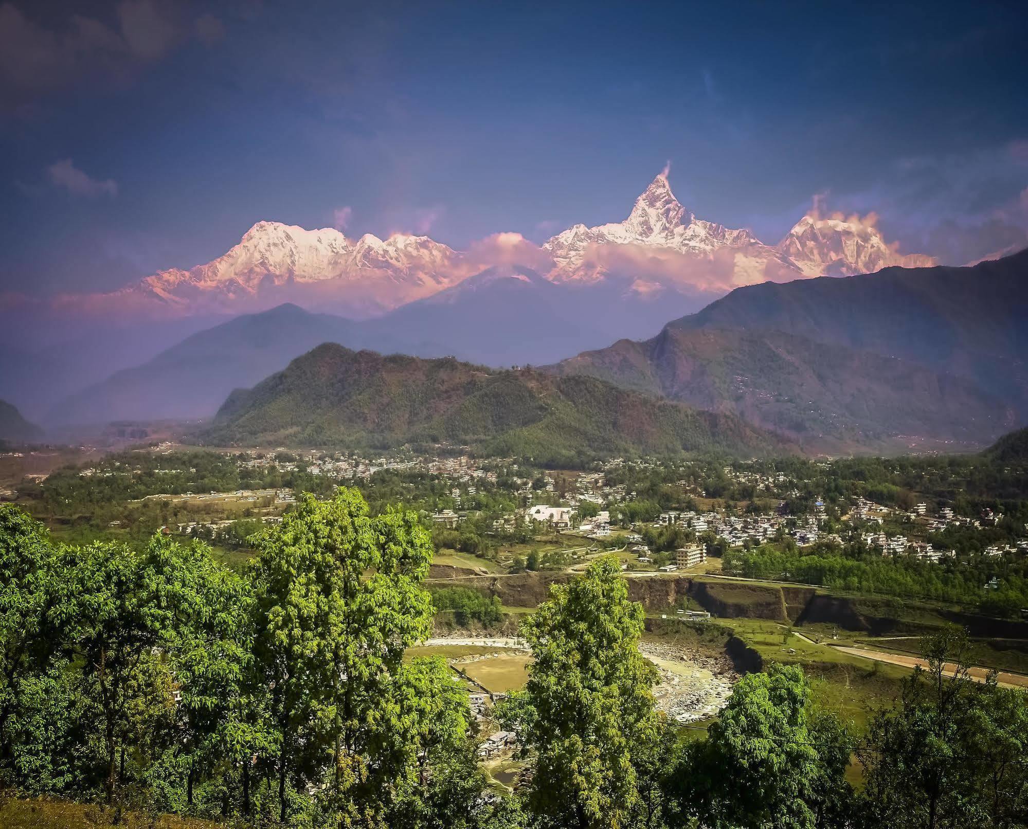 Hotel Pokhara Goodwill Екстер'єр фото