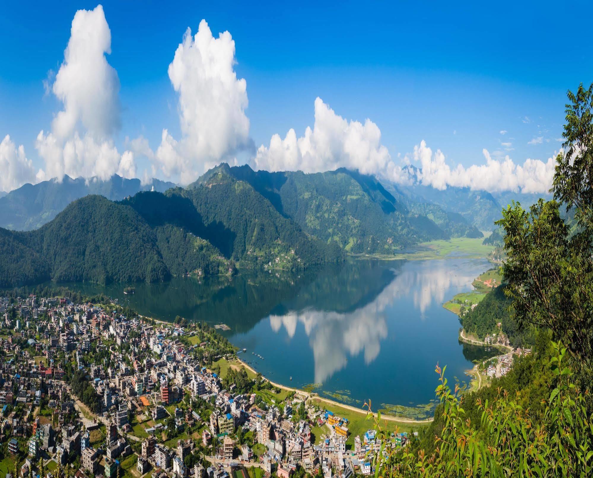 Hotel Pokhara Goodwill Екстер'єр фото