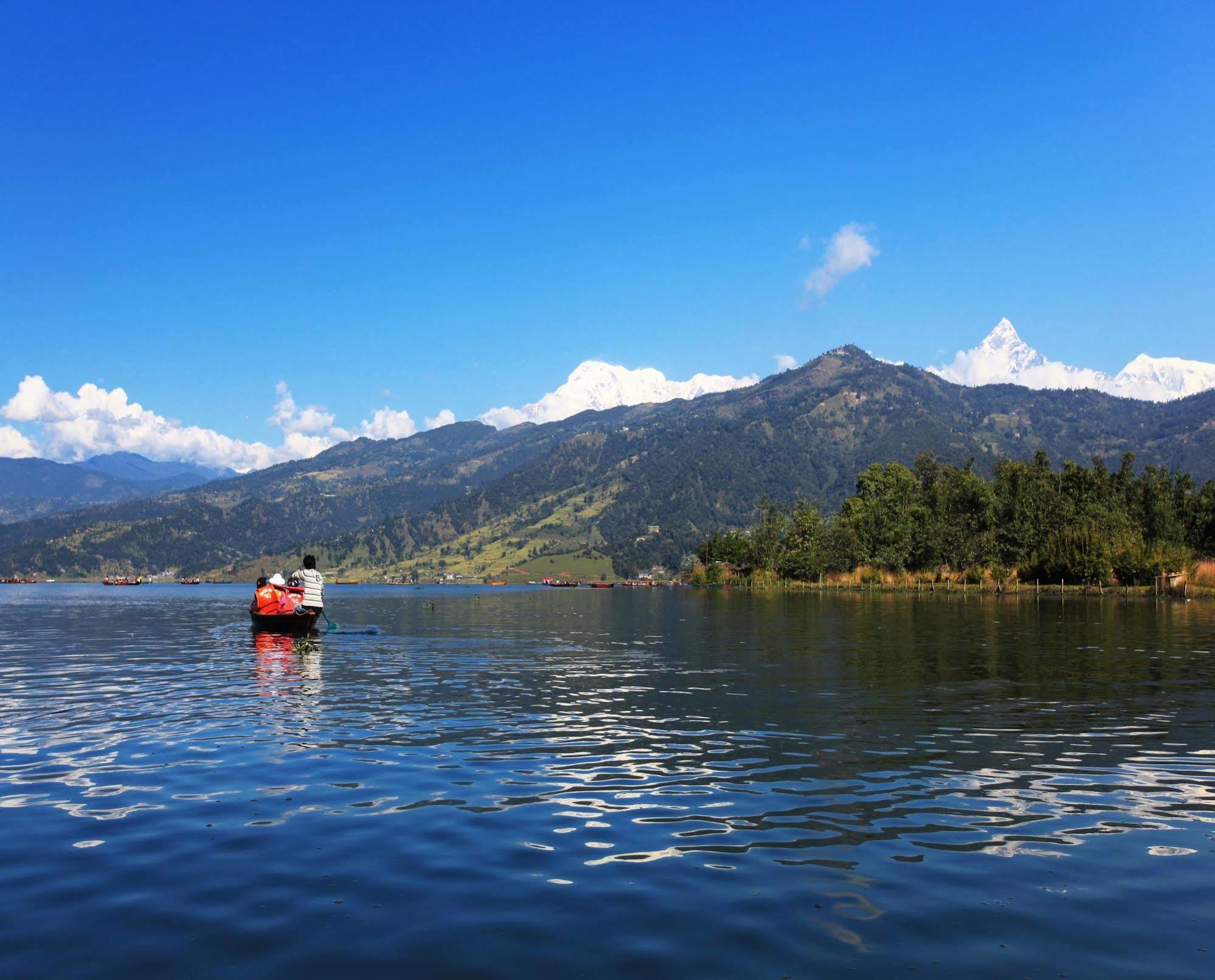 Hotel Pokhara Goodwill Екстер'єр фото