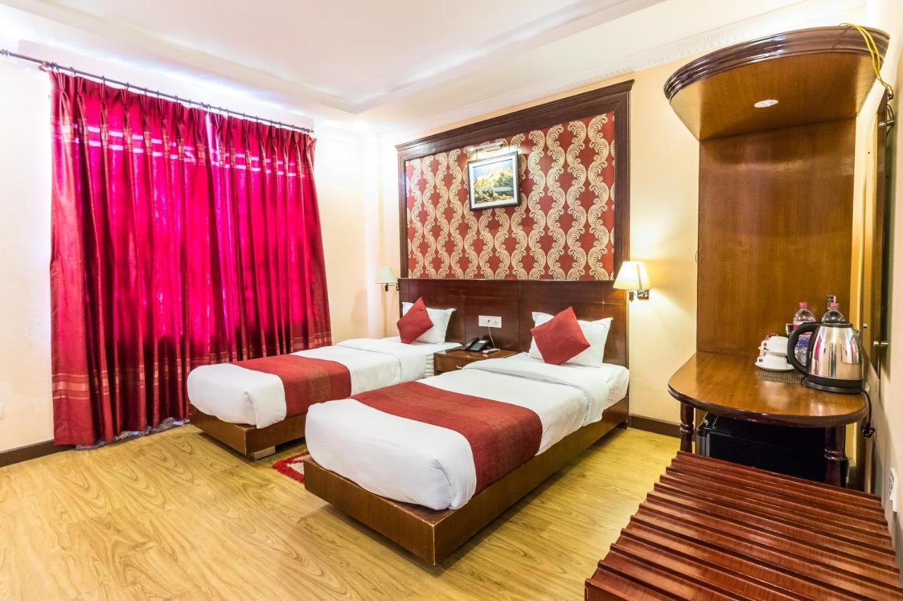 Hotel Pokhara Goodwill Екстер'єр фото